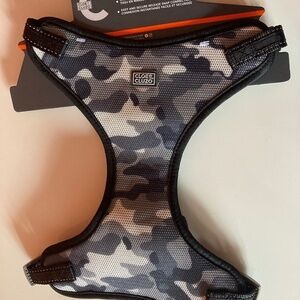 Cloe Cluzzo -Dog mesh harness bnwt for small dogs Camo print
